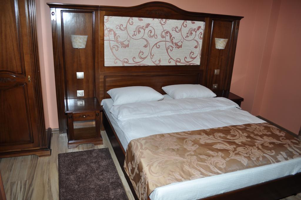 Guest house Pensiunea Alexandra & 3*